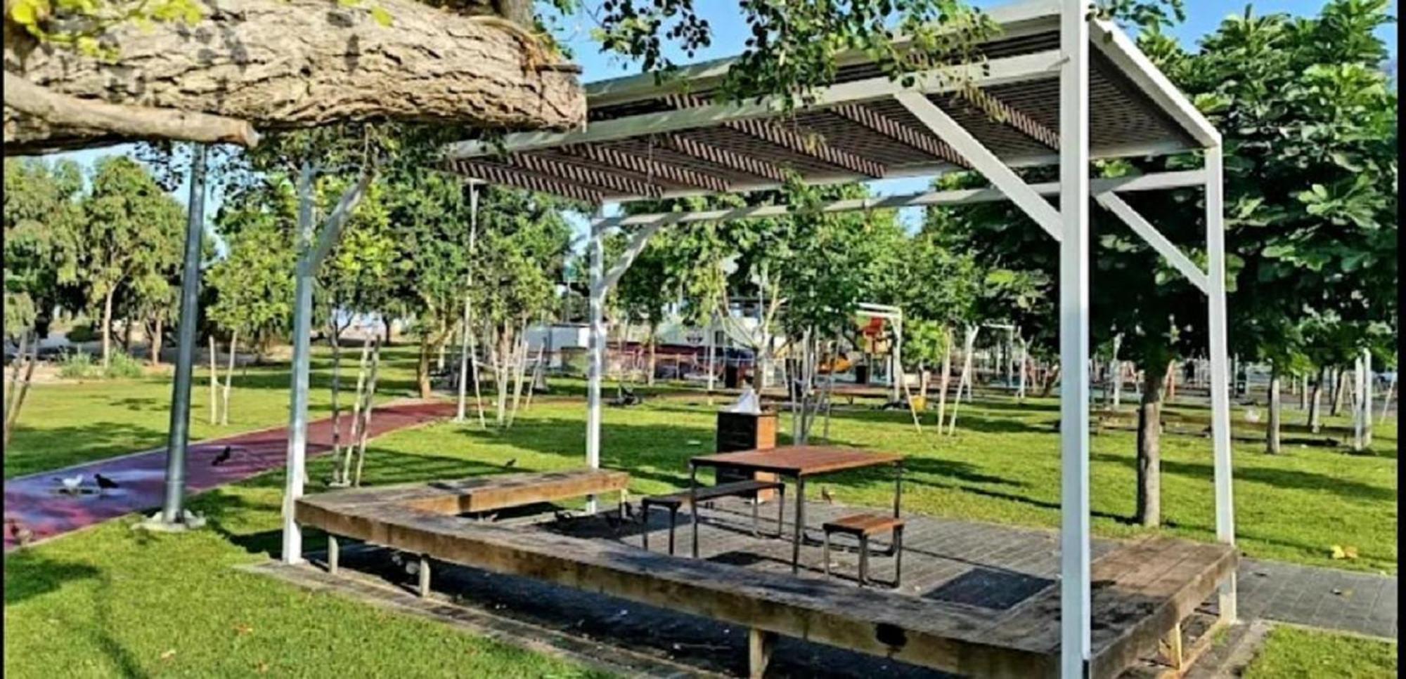 Spat Beach Bat Yam Exterior photo