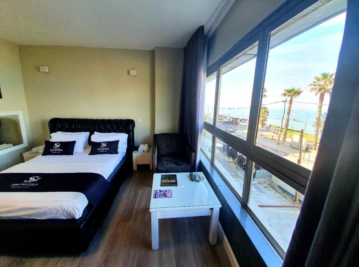 Spat Beach Bat Yam Exterior photo
